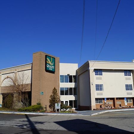 Quality Inn & Conference Center Maple Shade Εξωτερικό φωτογραφία