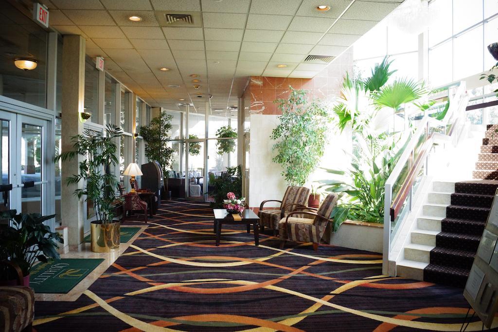 Quality Inn & Conference Center Maple Shade Εξωτερικό φωτογραφία